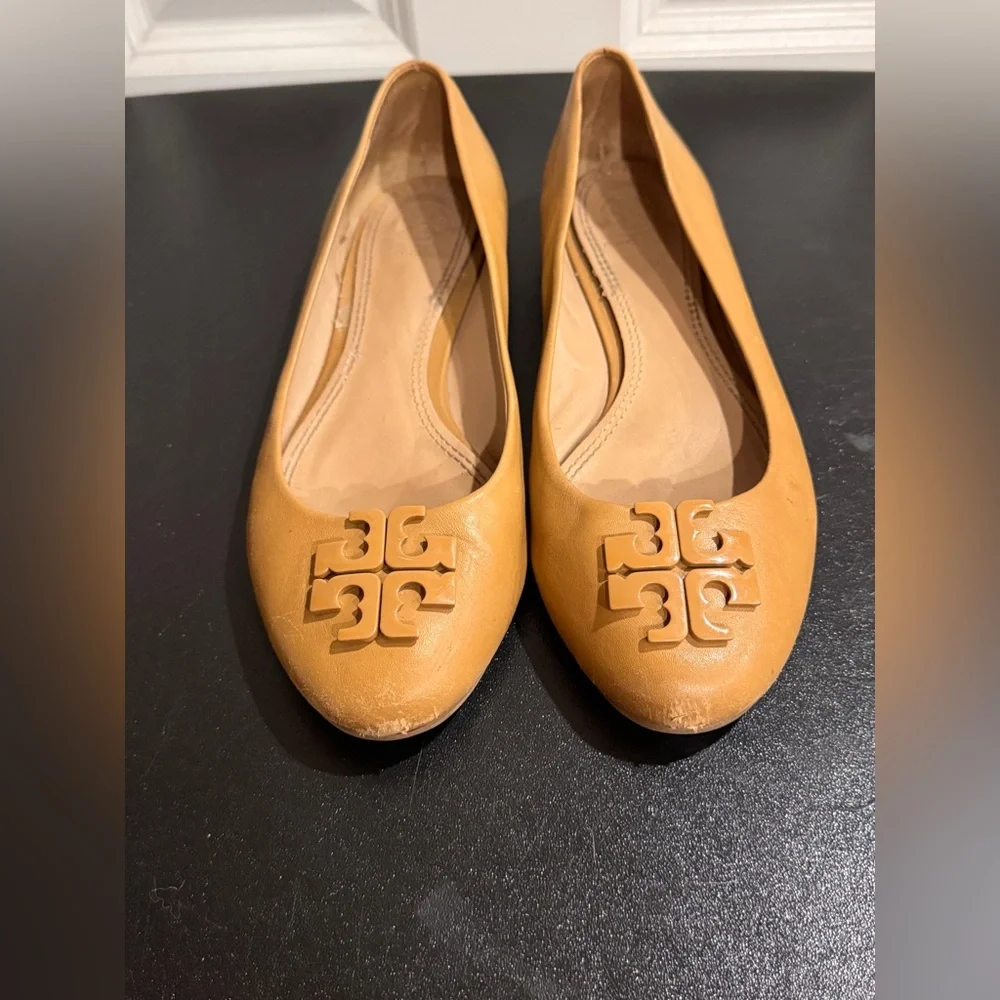 Tory Burch Women's Tan Flats size 7